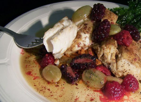 Silverfin™ Steaks with Fresh Berries Silverfin™ Steaks with Fresh Berries